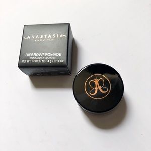 Anastasia Eyebrow Pomade (soft brown)